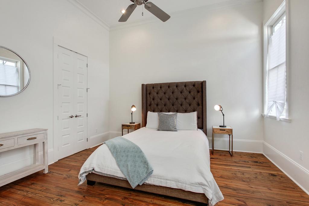 Charming Royal Queen Blocks From Fq! New Orleans Exterior photo