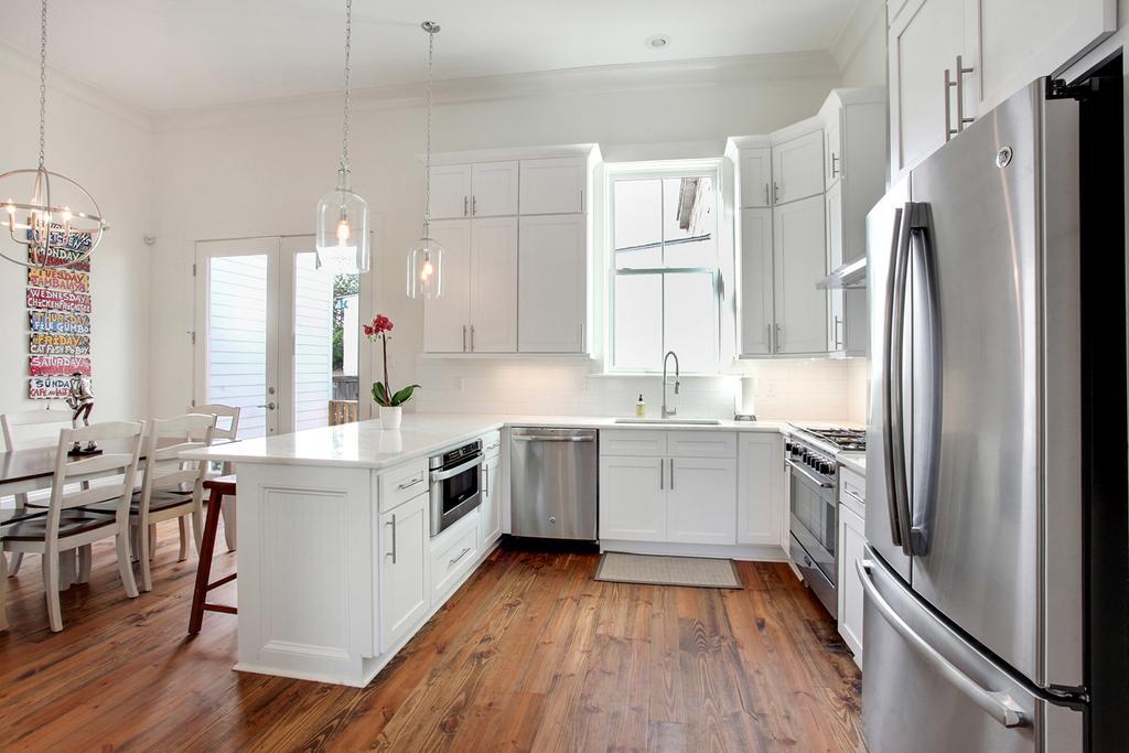 Charming Royal Queen Blocks From Fq! New Orleans Exterior photo