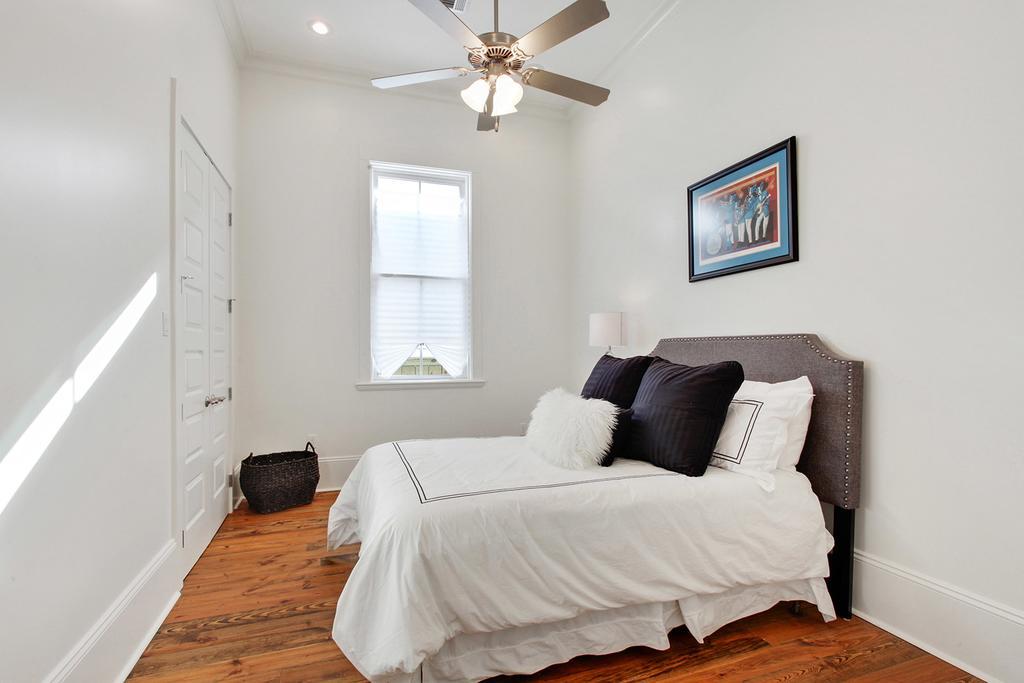 Charming Royal Queen Blocks From Fq! New Orleans Exterior photo